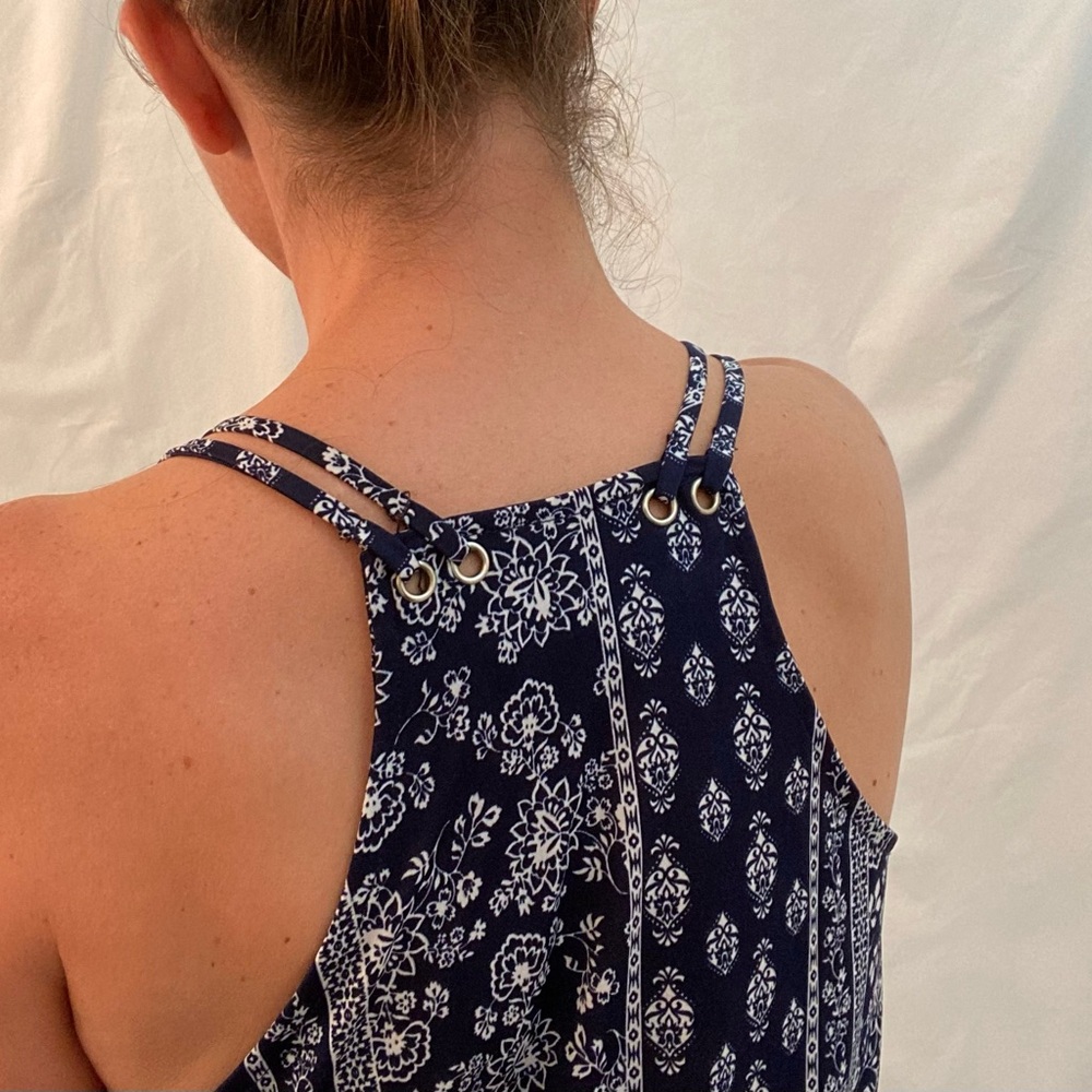 Modern Attraction, Blue/White top, Size M